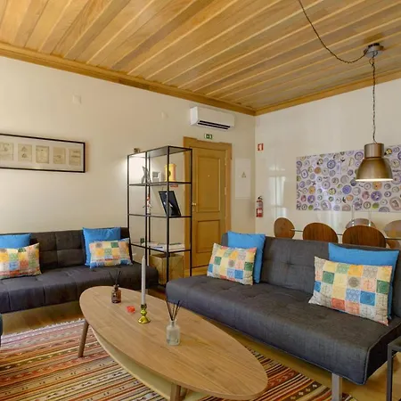 Localtraveling Cathedral & Castle - Family Apartment