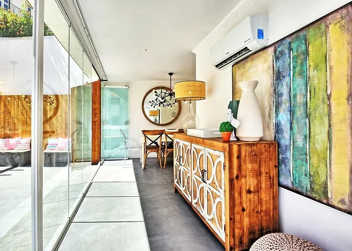 Localtraveling Cathedral & Castle - Family Apartment Lisbon